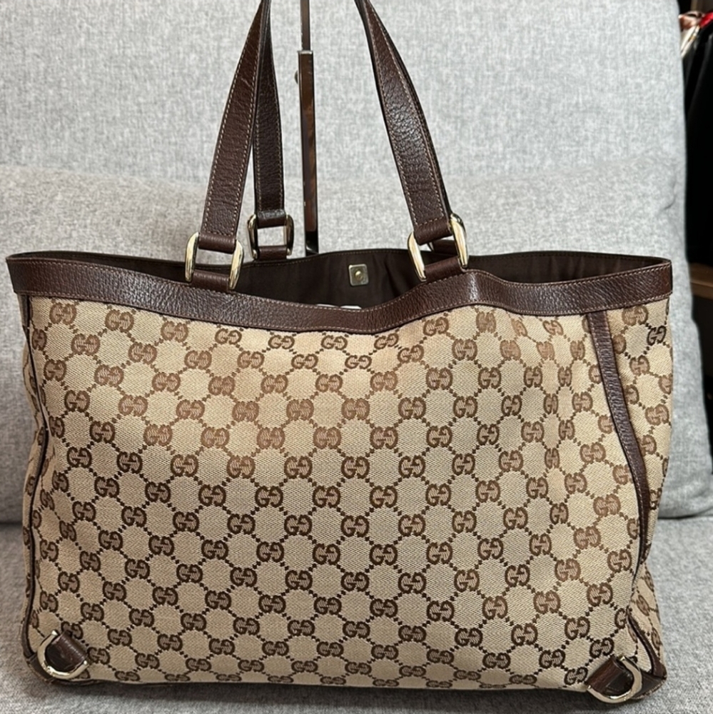 Authentic Gucci GG Canvas Abbey D-Ring Tote Bag - Picture 13 of 16